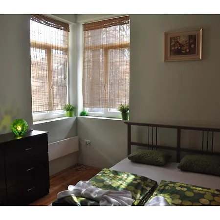 Hostel Elegance On A Budget - For Rent In Center