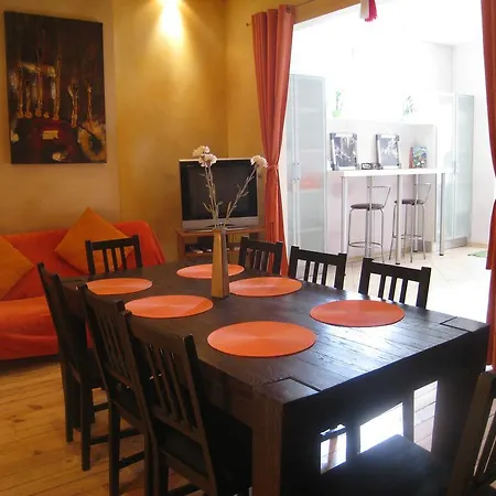 Elegance On A Budget - For Rent In Center Hostel Sofia
